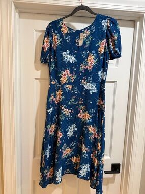 LOFT Blue Floral Midi Dress Size 8 -- NWT